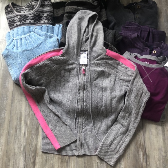 Various bundle 6 sweaters size medium - Picture 2 of 7